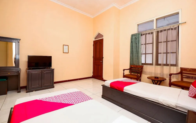 Hotel Wijaya by OYO Rooms