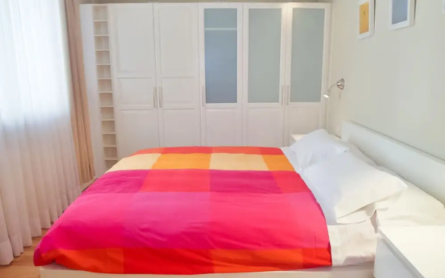 DFlat Escultor Madrid 608 Apartments