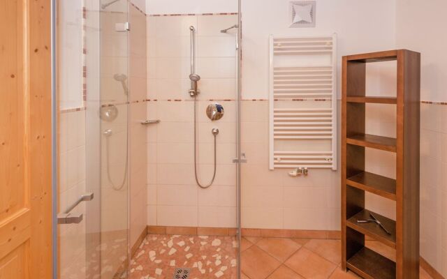 Beautiful Chalet With Sauna Near Ski Area in Krimml