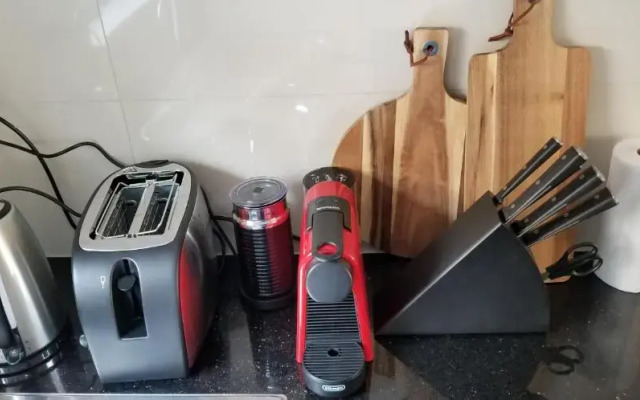 New Smart Home Nearby Plaza