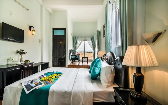 The Sunriver Boutique Hotel Hue