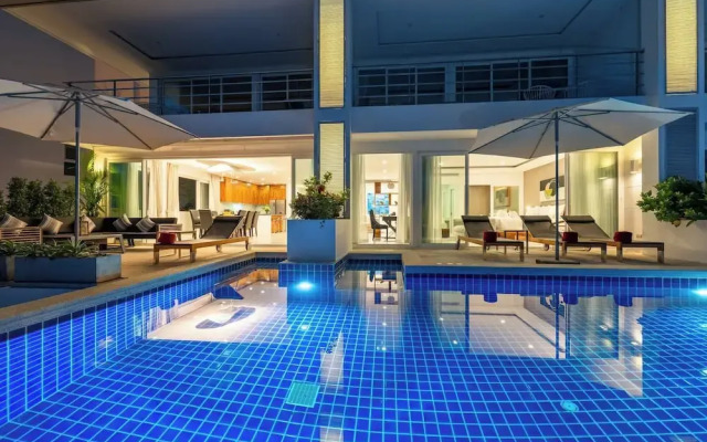 Luxury Sea View Apartment AB at Unique Residences