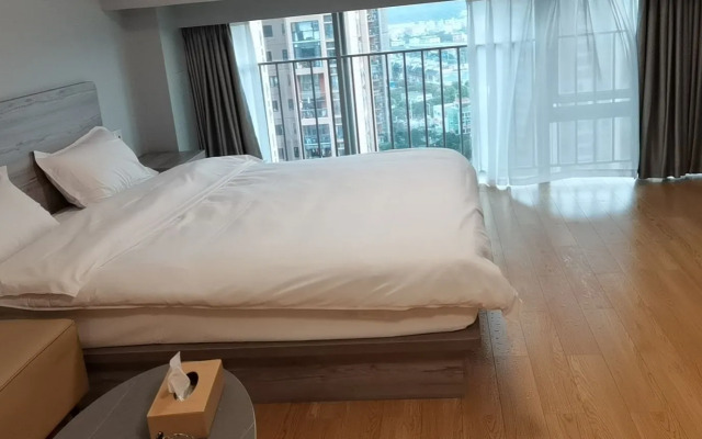 Shiguang International  Apartment (Kaisa City Plaza)