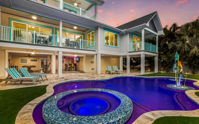 Snook Lookout - 211 Oak Ave