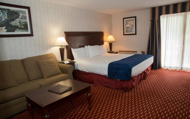 Hampton Falls Inn