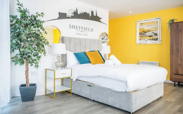 Priestley House Apartment - City Retreat