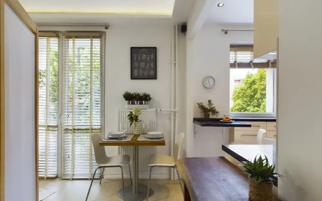 Cosy Studio for 2 by Renters