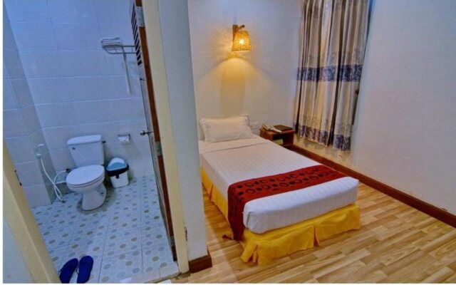 Hotel Chindwin