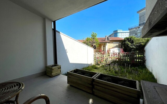 Coastal Villa With Private Garden