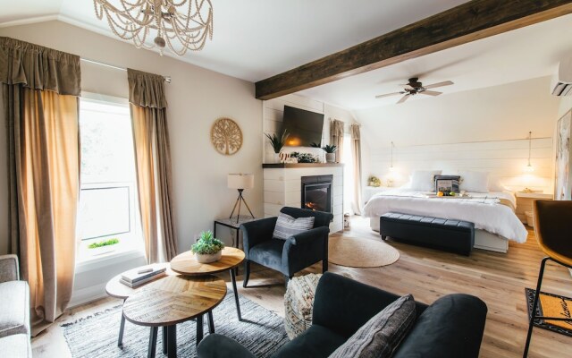 Twisted Lemon Restaurant & Boutique Inn