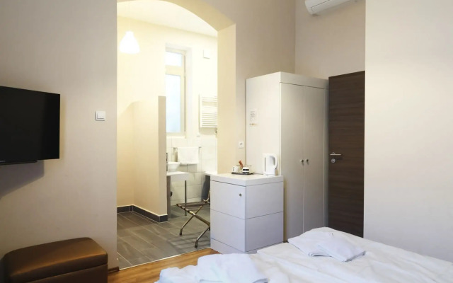 Апарт-Отель House Octogon