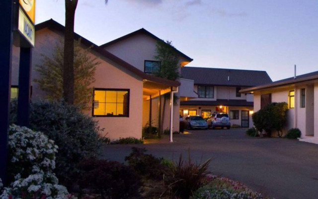 Arrow Motel