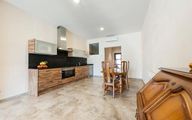 Cas Peix - Adults Only