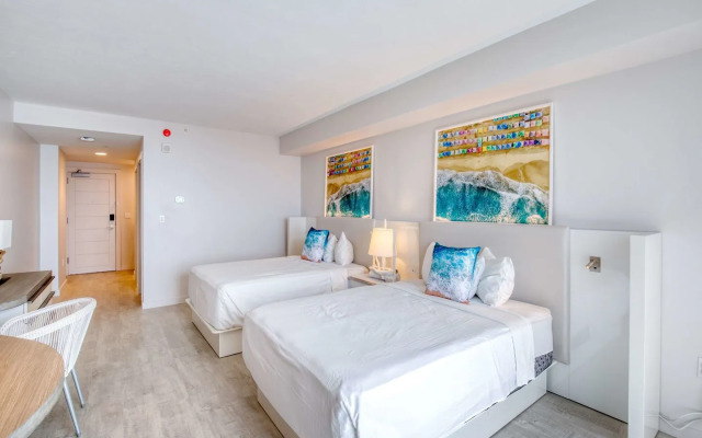 Daytona Grande Oceanfront Resort