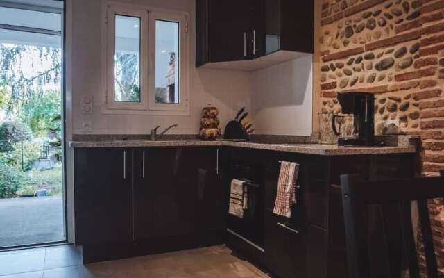 La Marquise Fontaines