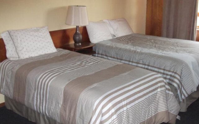 Quinsam Hotel