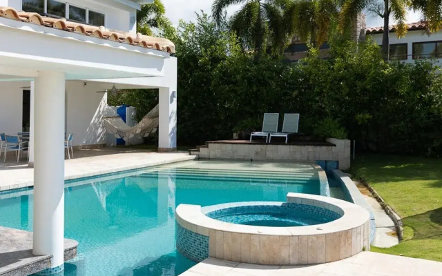Villa Serenidad by Acomodo