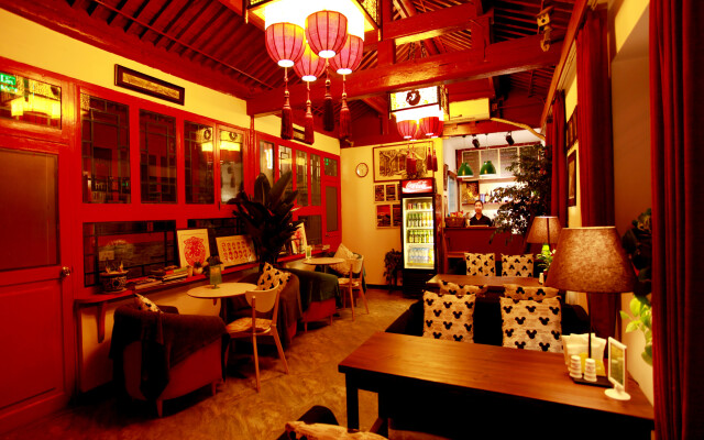 161 Lama Temple Courtyard Hotel