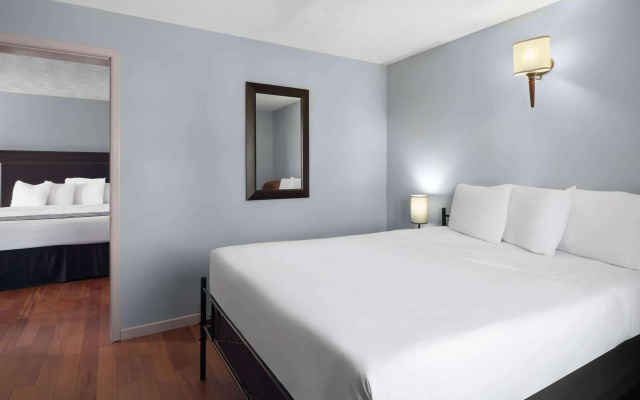 Travelodge by Wyndham Grand Falls