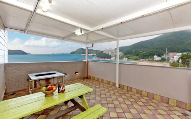 Geoje Sea Next 79 Pension