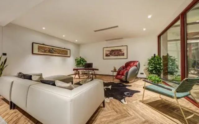 Yan Ru Light Luxury Holiday Hostel