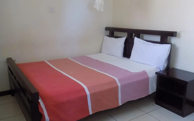 Etana Motel