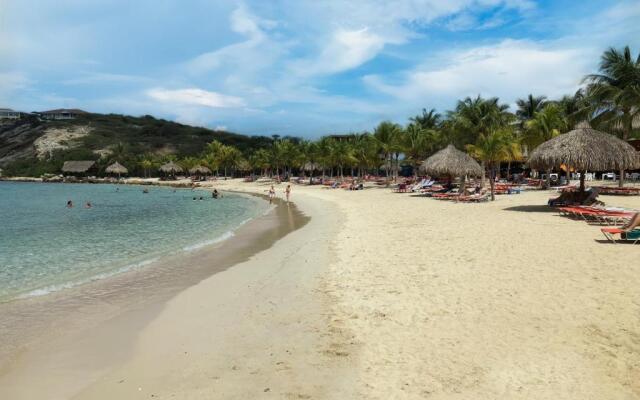 Blue Bay BEACH Villa 27 3-min beach-pool-golf