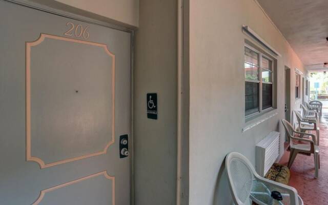 Richard's Motel Studio