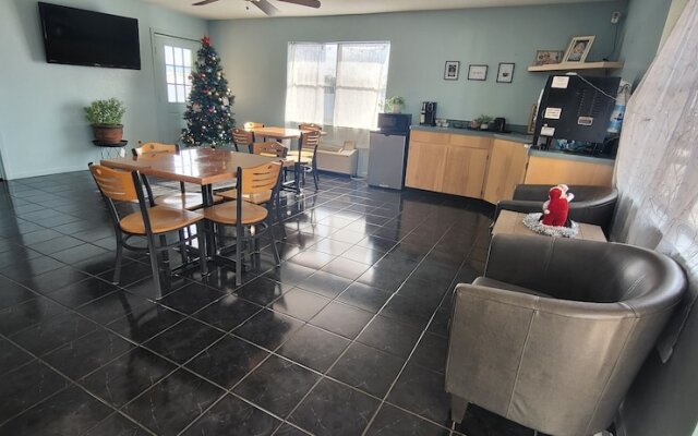 American Inn Cleburne