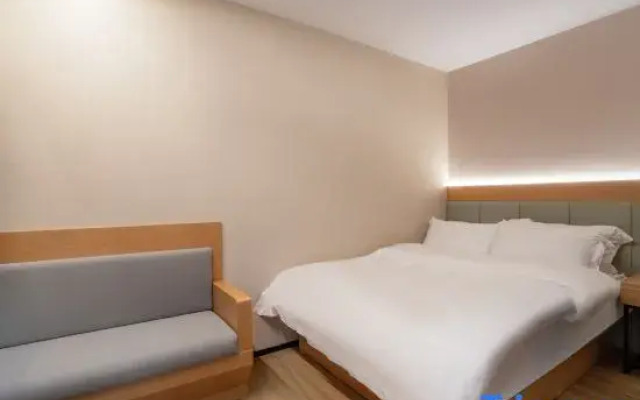 YIHEJU·HOTEL（Jinqiao Road subway station）