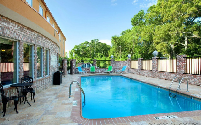 Holiday Inn Express Hotel & Suites Lafayette South by IHG