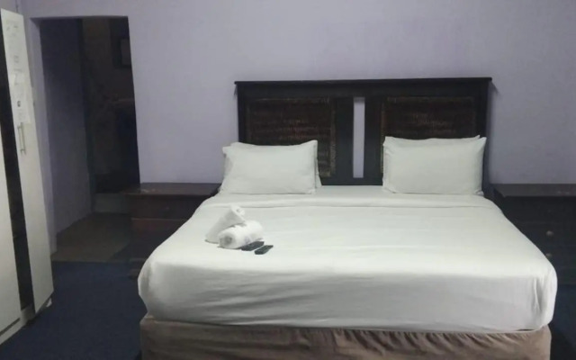 Lisokhanya GuestHouse