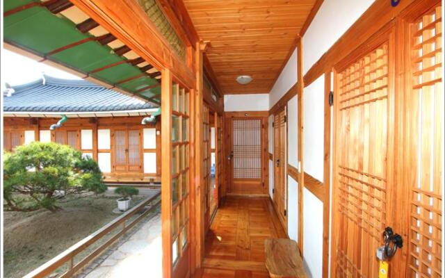 Jeonju Buyongheon Pension