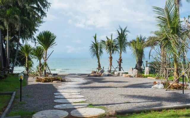 Villa Blanca Hotel & Restaurant