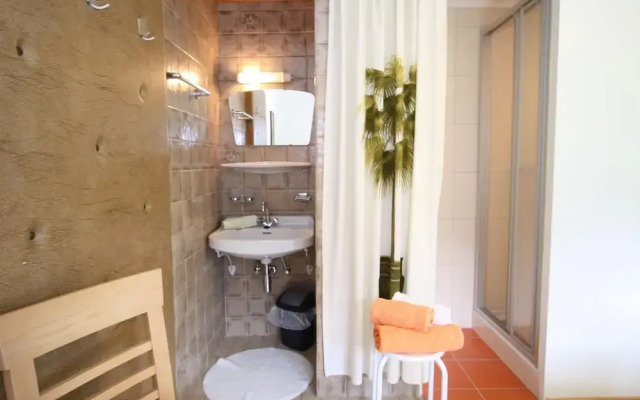 Cozy Apartment in Niedernsill Near Lake