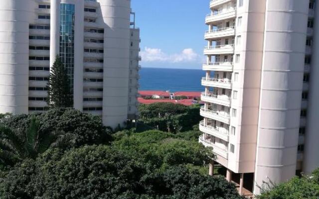 45 Lighthouse Mall Apartment