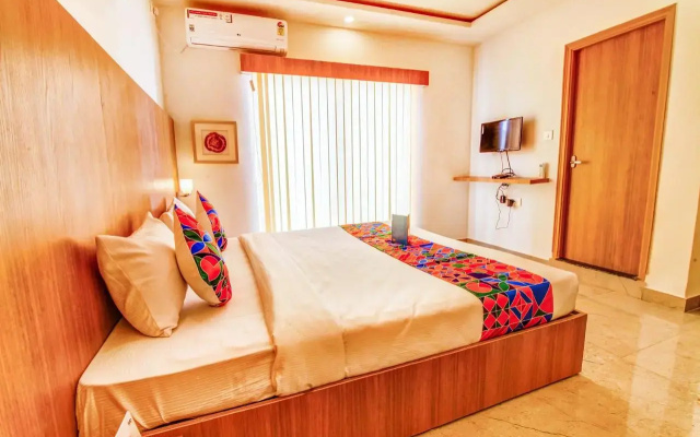 Fabhotel Vista Suites