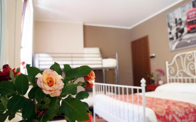 Alexander Rooms
