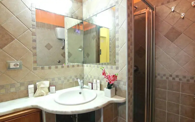 Apple Guest House