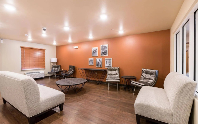 WoodSpring Suites Lafayette