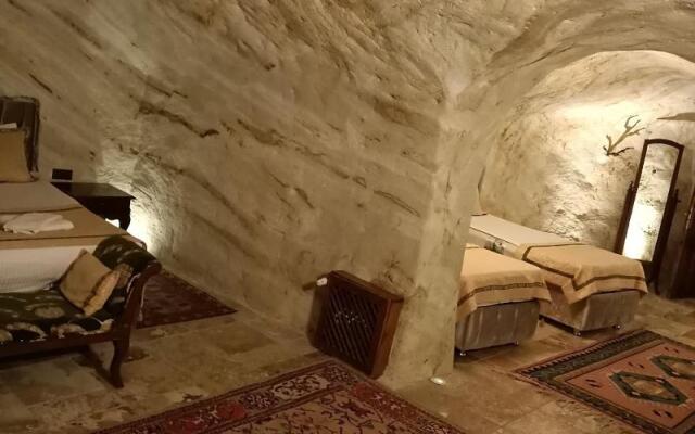 Naturels Cave House