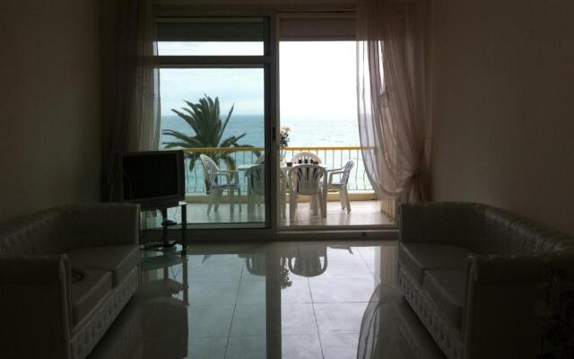 Apartment Duplex on Promenade des Anglais 177