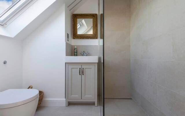 3-bedroom Home in Richmond - Ideal Family Living