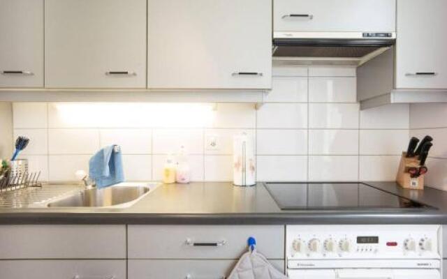 2 Zimmer in Jugendstilwohnung mit Garten (1-6 P.)
