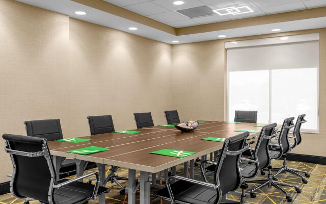Holiday Inn Cleveland by IHG