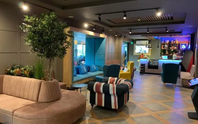 Urban Hotel