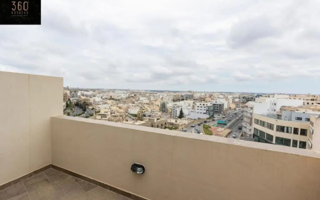 Spacious, 1BR duplex off UNI/Hospital with WIFI by 360 Estates