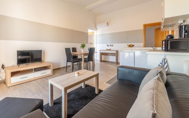 Stunning Apartment in Vrana With Wifi and 2 Bedrooms