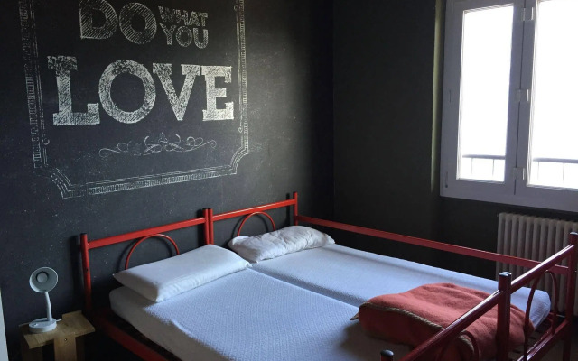 Lake Como Hostel
