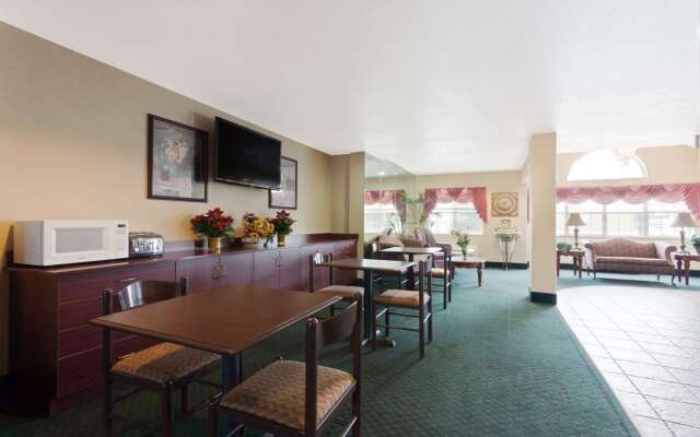 Microtel Inn & Suites by Wyndham Brandon